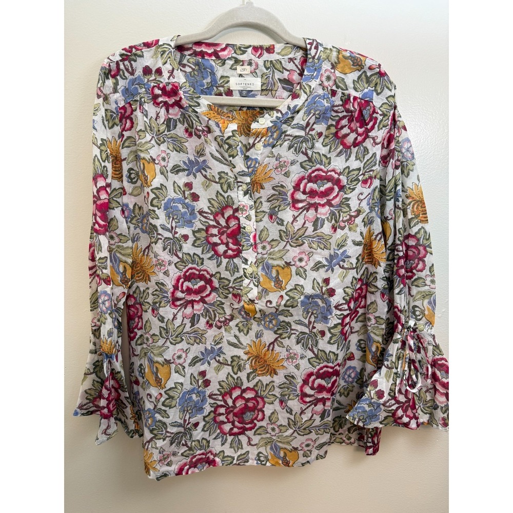 Loft The Softened Shirt White w/ Flower Print Size Medium Fabulous Soft Feel!